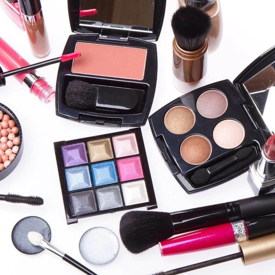 Eco-conscious Cosmetics and Makeup